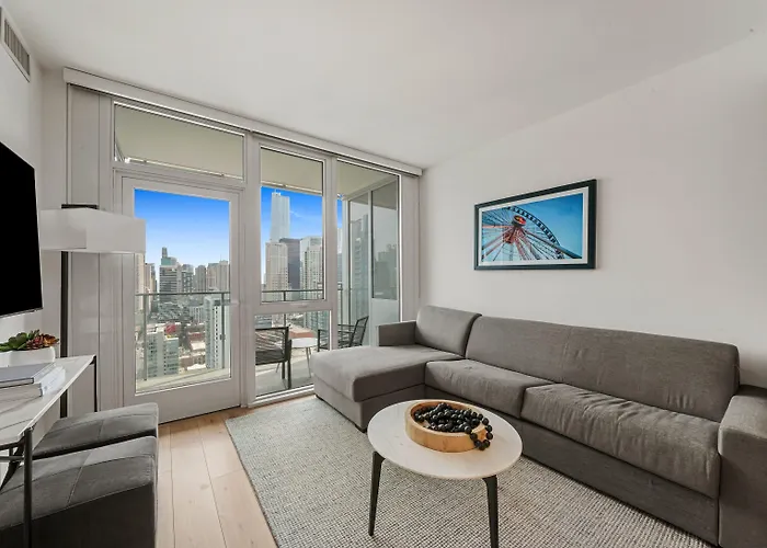 Hotel Level - River North