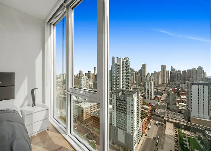 Level - River North Hotel